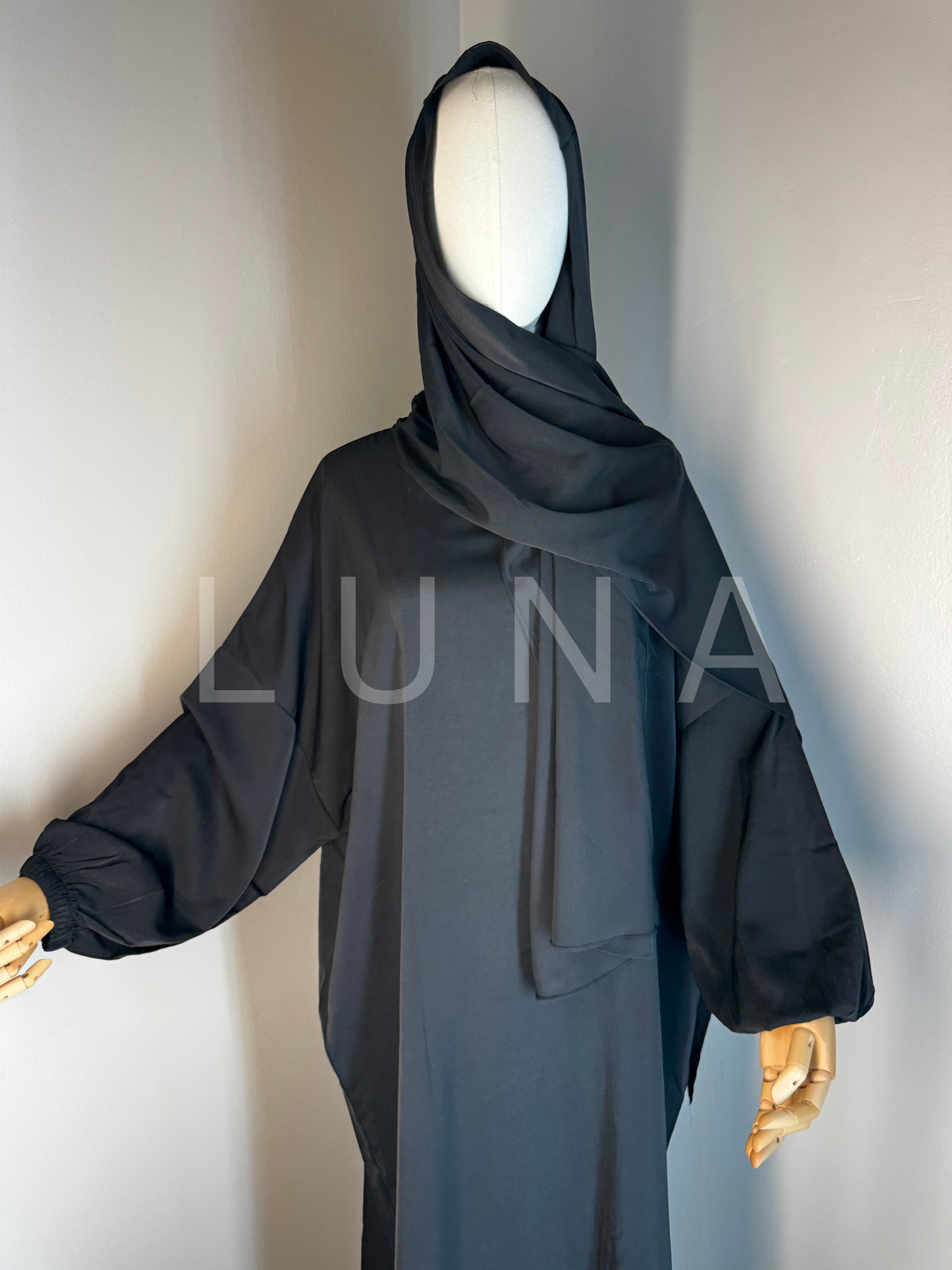 ABAYA MIRA INTEGRATED SCARF-BLACK