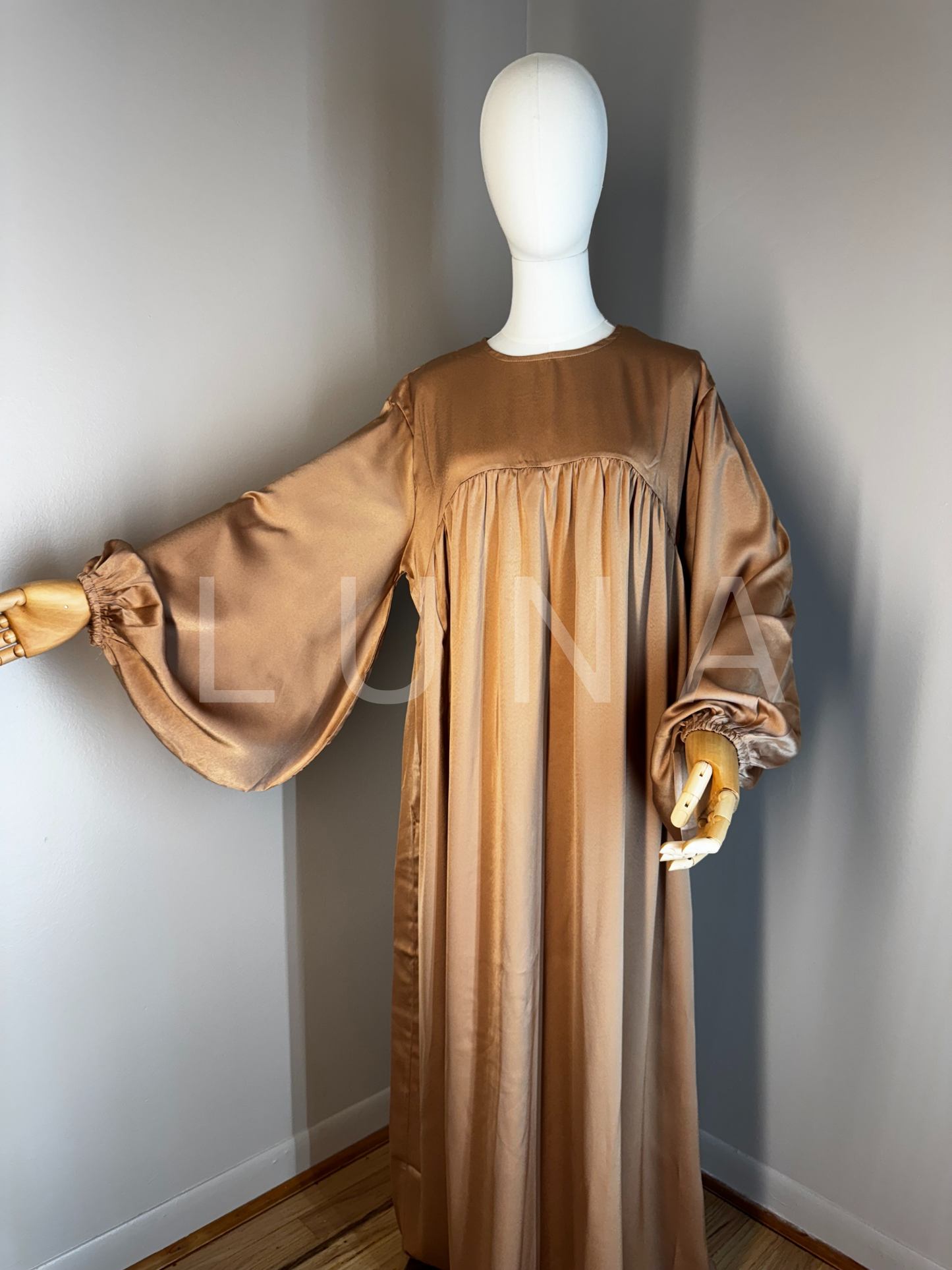 DRESS AMINA - BEIGE