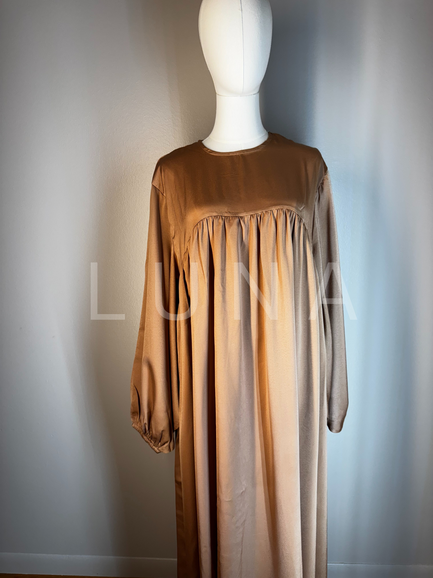 DRESS AMINA - BEIGE