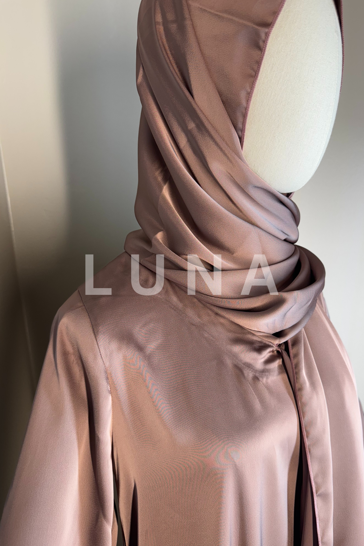 DRESS MARIAM INTEGRATED SCARF - ROSE GOLD