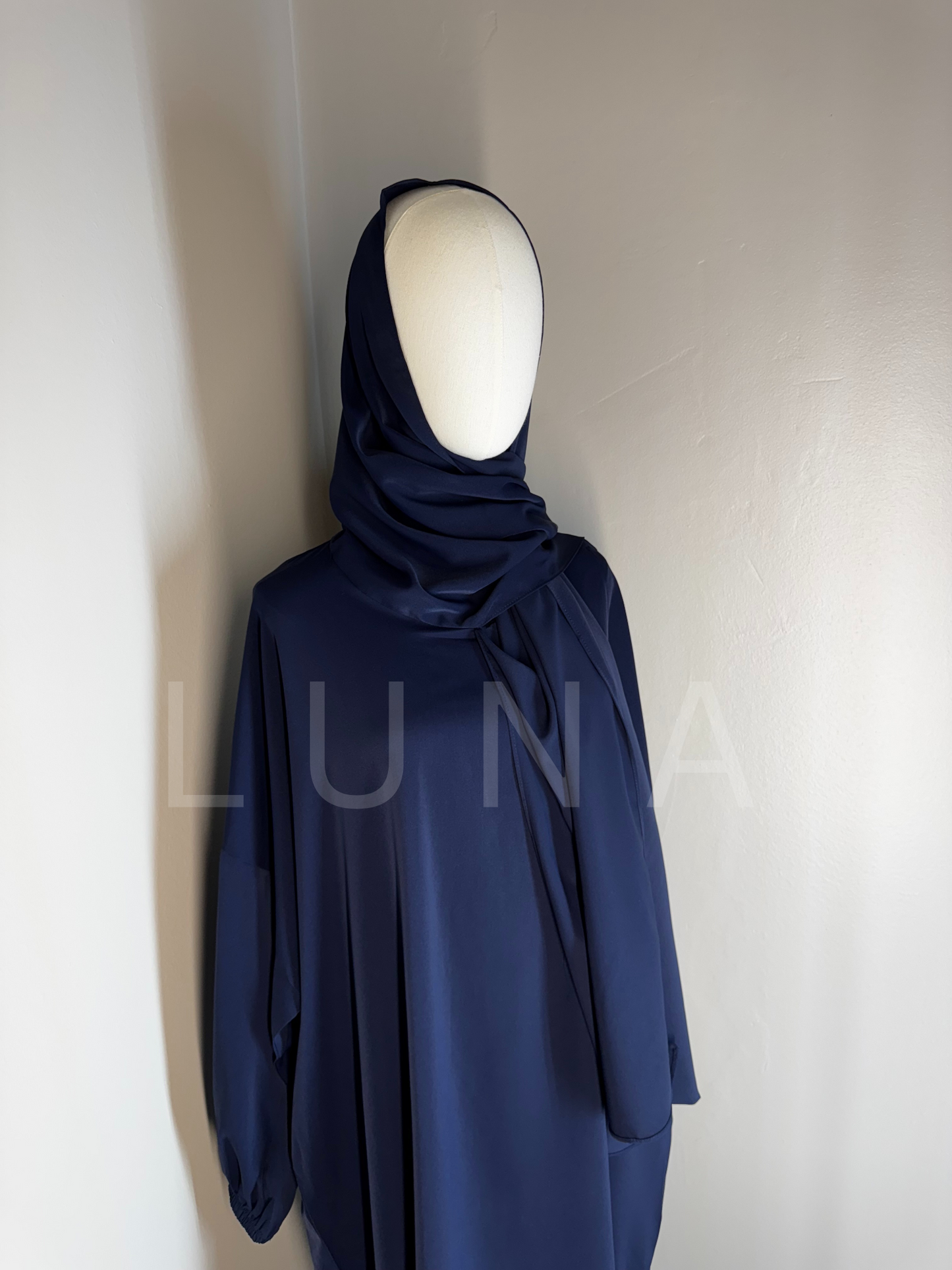 ABAYA MIRA INTEGRATED SCARF-NAVY