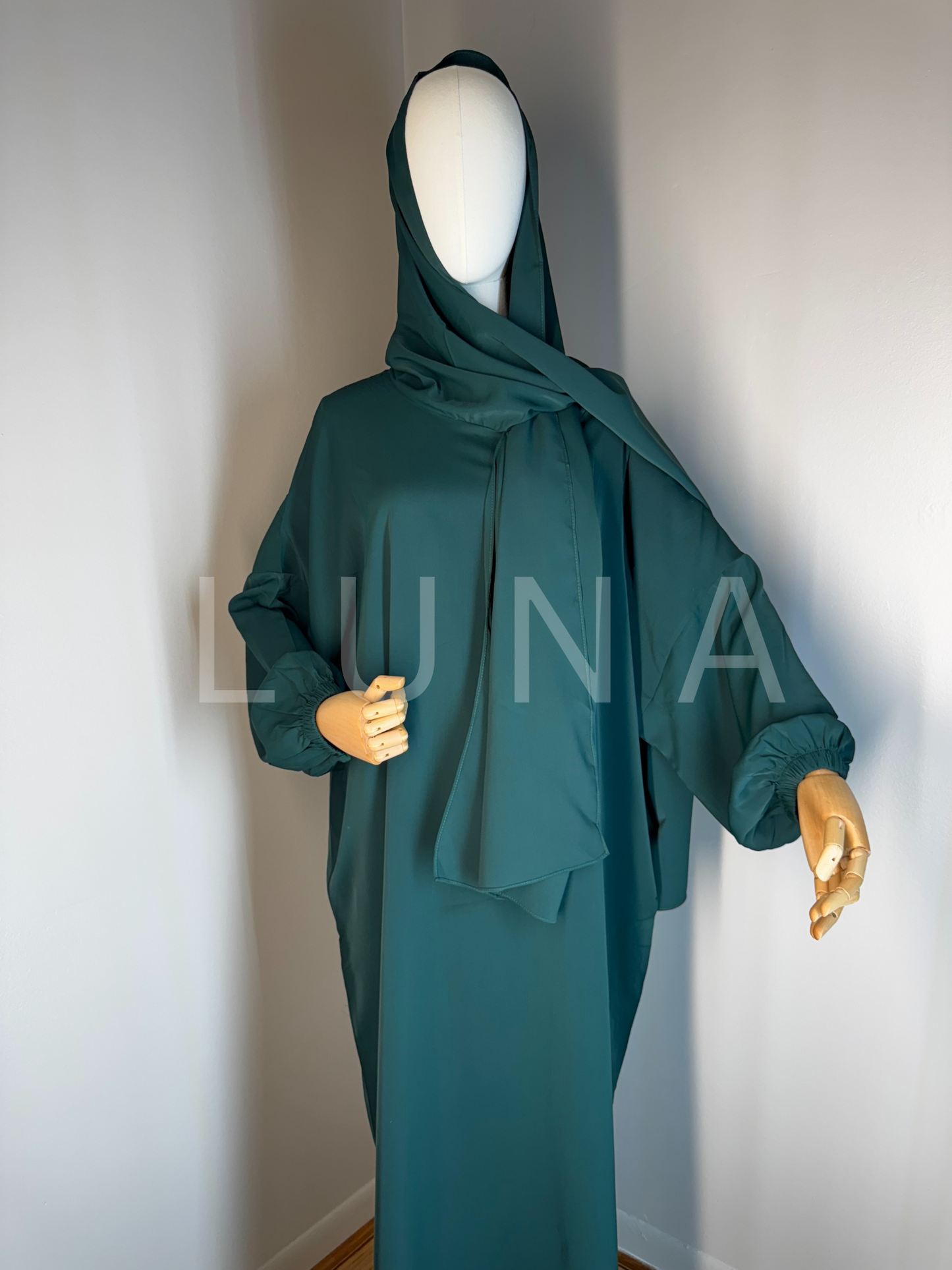 ABAYA MIRA INTEGRATED SCARF-GREEN